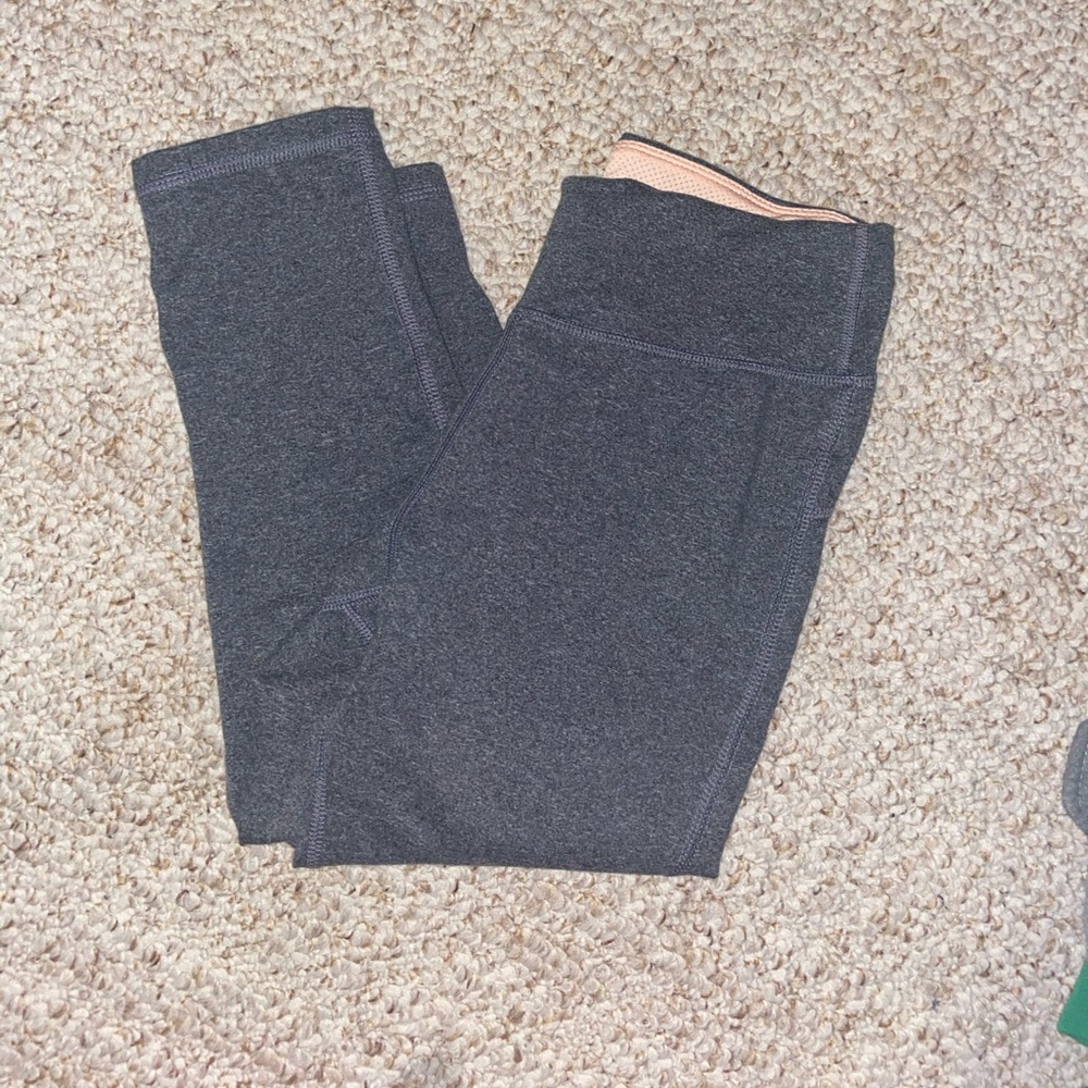Women’s grey Cropped leggings